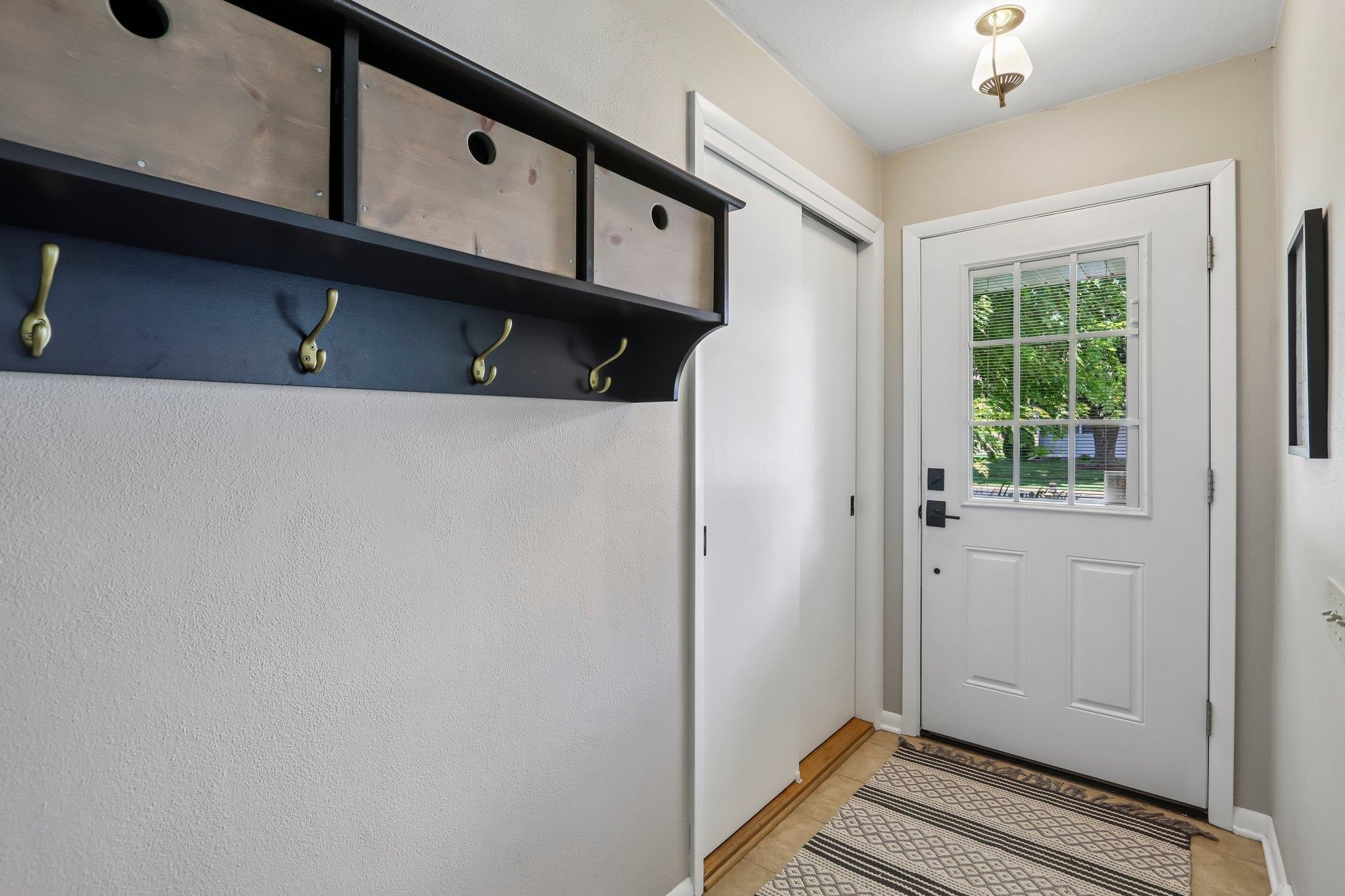 204 6th Street Waunakee, WI 53597 - Photo 4 of 58