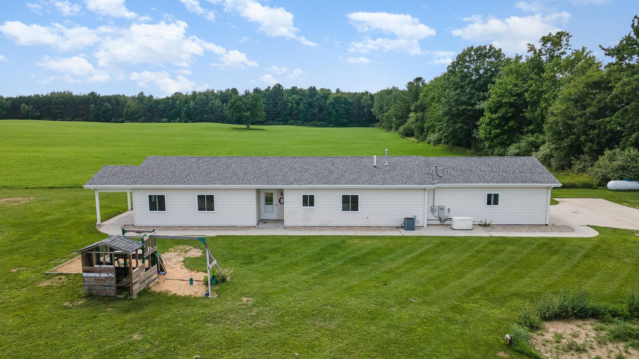 8065 West Herrick Road Lake, MI 48632 - Photo 28 of 32 1913571-27.JPG