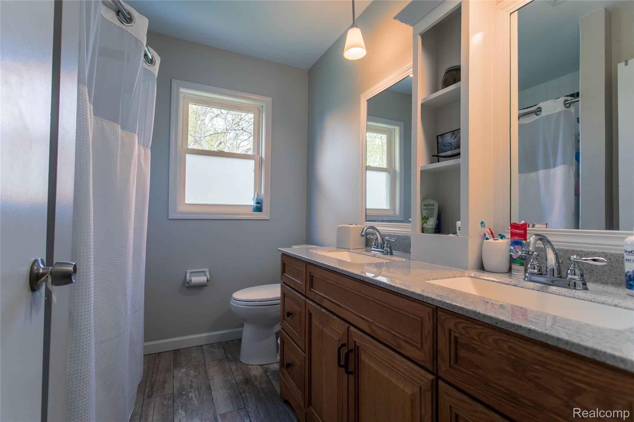 5140 North Georgetown Road Grand Blanc, MI 48439 - Photo 24 of 35 TIDP1435-HDR.jpg
