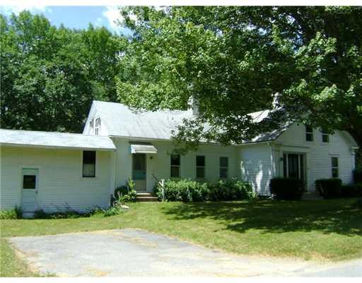 33 Back Meadow Road Nobleboro, ME 04555 - Photo 2 of 10 Exterior Front.