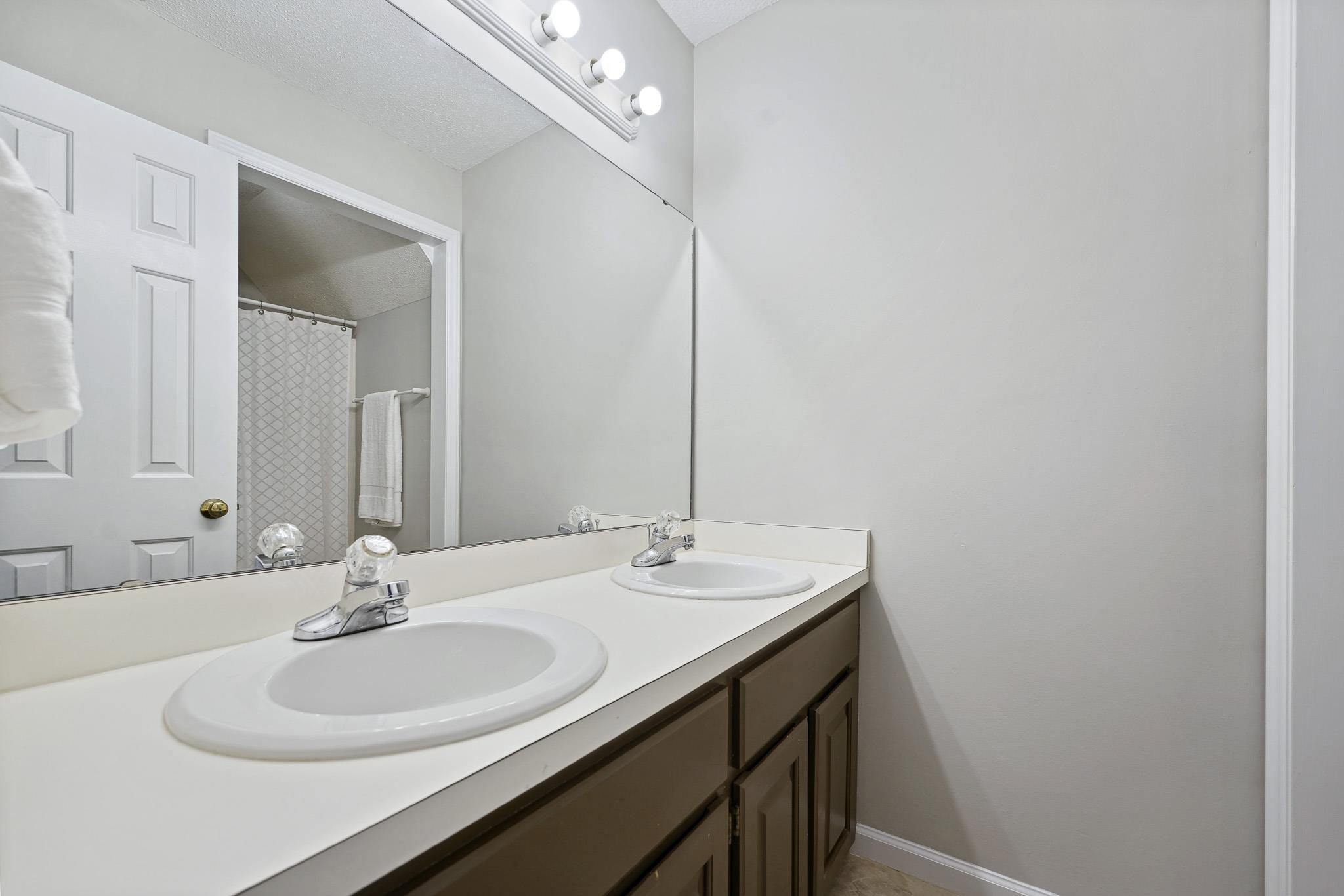 6712 Hammersmith Drive Raleigh, NC 27613 - Photo 19 of 26 Photo 19