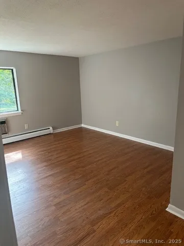 $2,000 | 925 High Path Road, Unit 925, Windsor, CT 06095