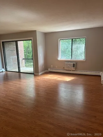 $2,000 | 925 High Path Road, Unit 925, Windsor, CT 06095