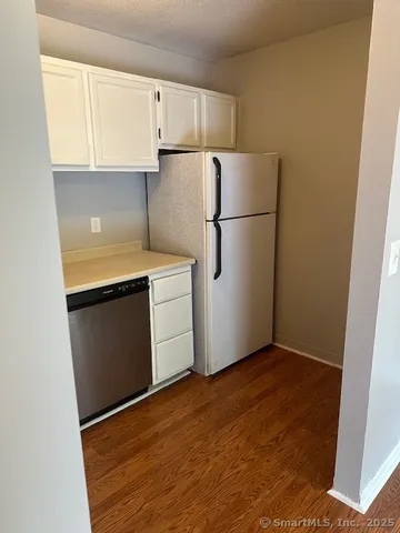 $2,000 | 925 High Path Road, Unit 925, Windsor, CT 06095