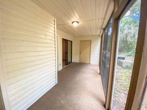 $1,225 | 1104 Greentree Court, Unit E, Tallahassee, FL 32304