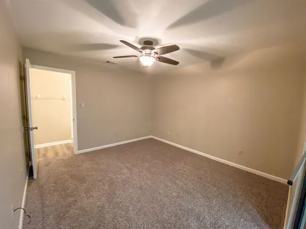 $1,225 | 1104 Greentree Court, Unit E, Tallahassee, FL 32304