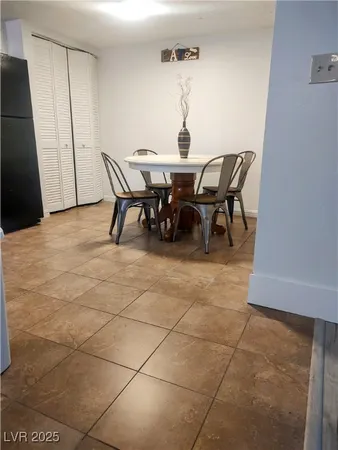 $1,500 | 4614 South Grand Drive, Unit 2, Las Vegas, NV 89169