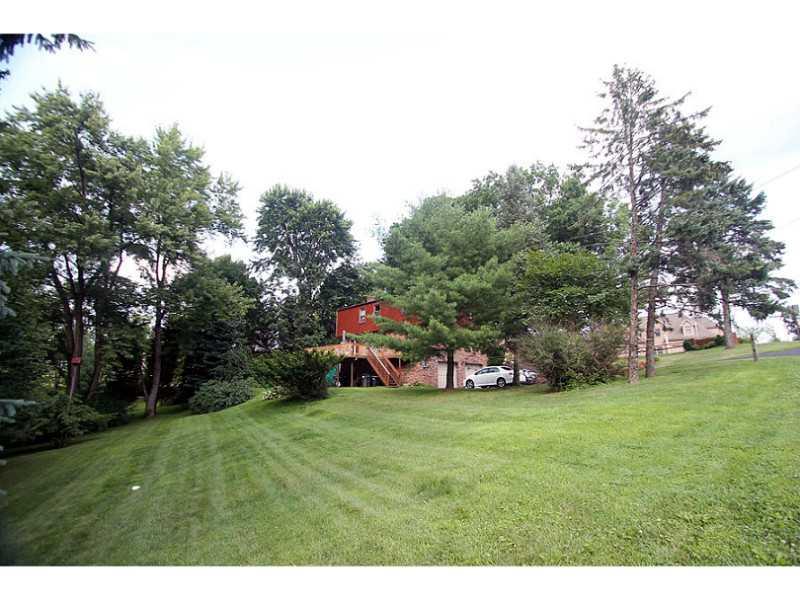 2745 Cole Road Wexford, PA 15090 - Photo 13 of 20 Exterior Back.