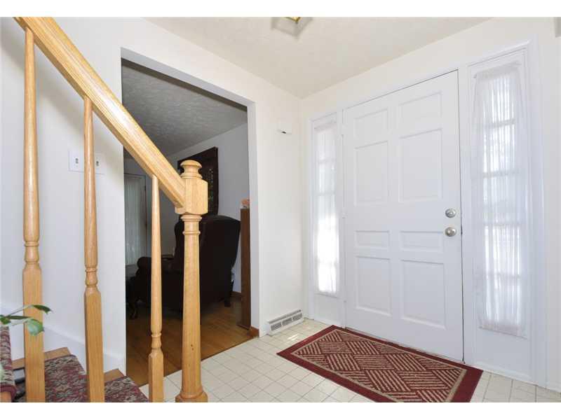 2745 Cole Road Wexford, PA 15090 - Photo 3 of 20 Entry/Foyer. Foyer