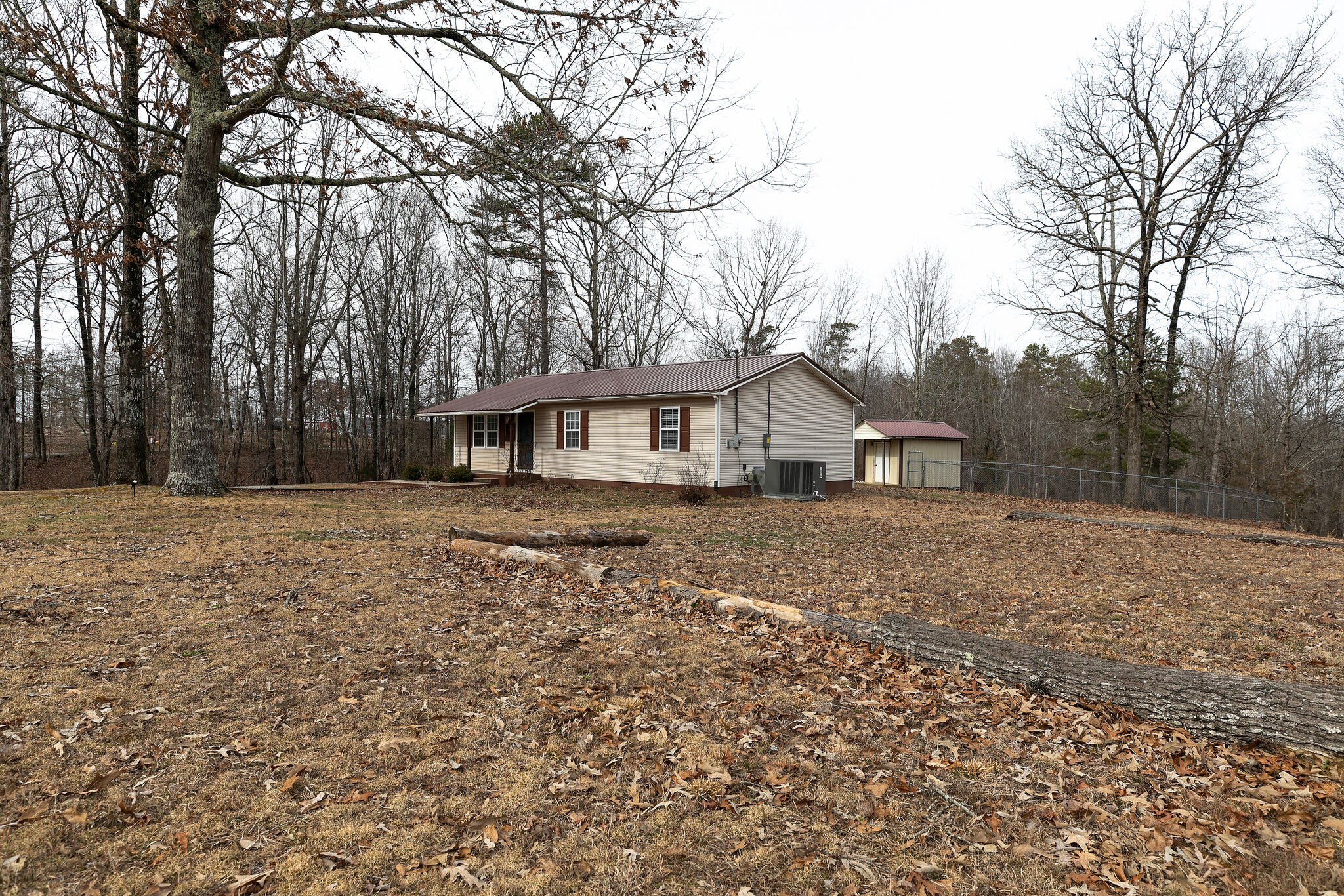 317 Mount View Road Hohenwald, TN 38462 - Photo 4 of 28 Gallery Image 4