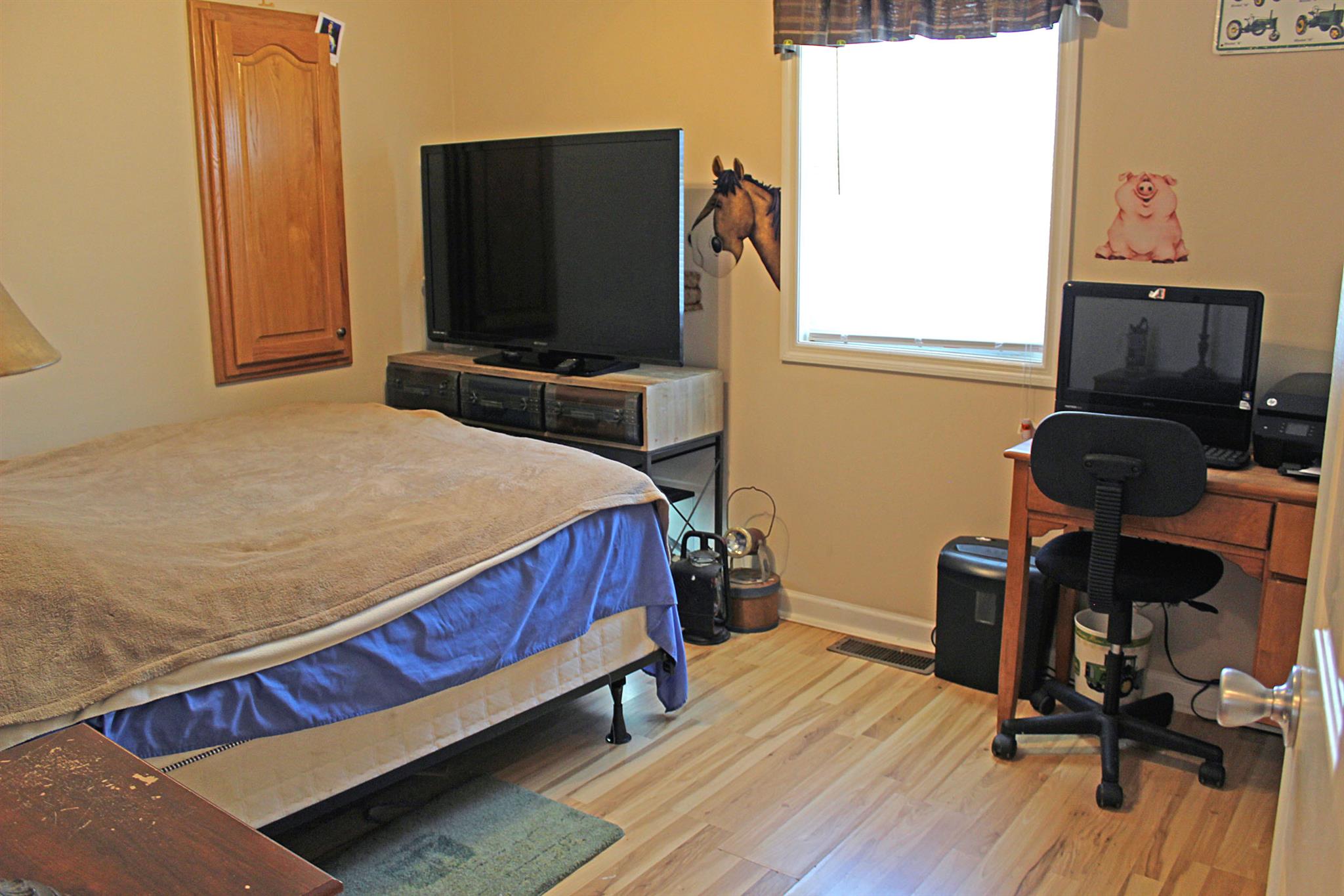 4 Harbin Road Fayetteville, TN 37334 - Photo 20 of 21 Third bedroom also has a large closet.