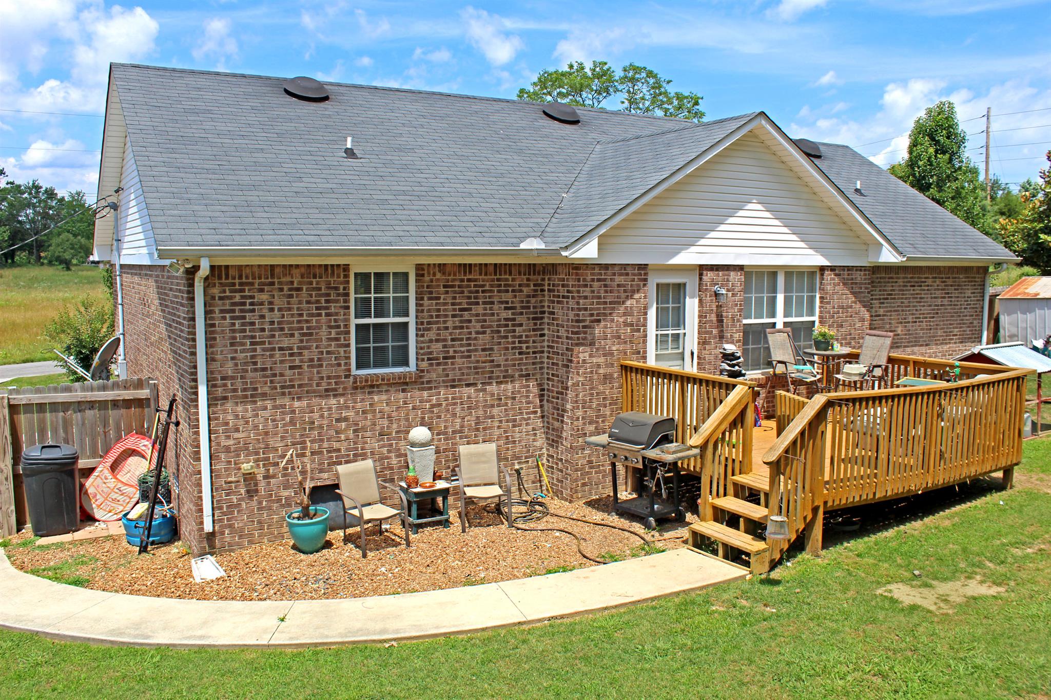 4 Harbin Road Fayetteville, TN 37334 - Photo 6 of 21 Back of home.