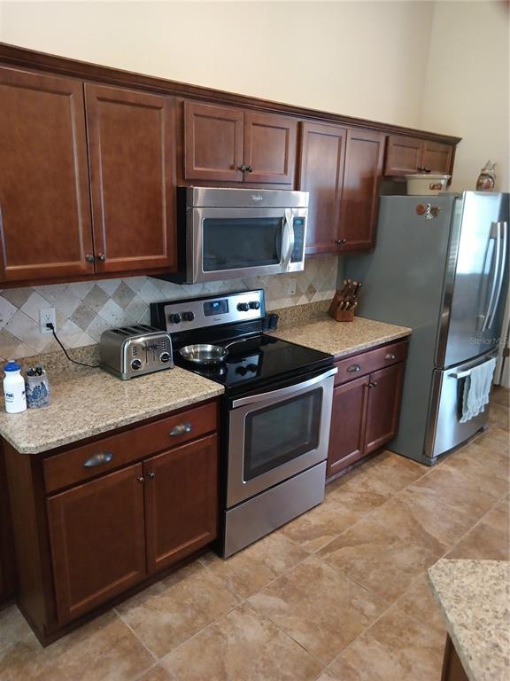 987 Southeast 65th Circle Ocala, FL 34472 - Photo 11 of 27