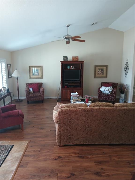 987 Southeast 65th Circle Ocala, FL 34472 - Photo 5 of 27