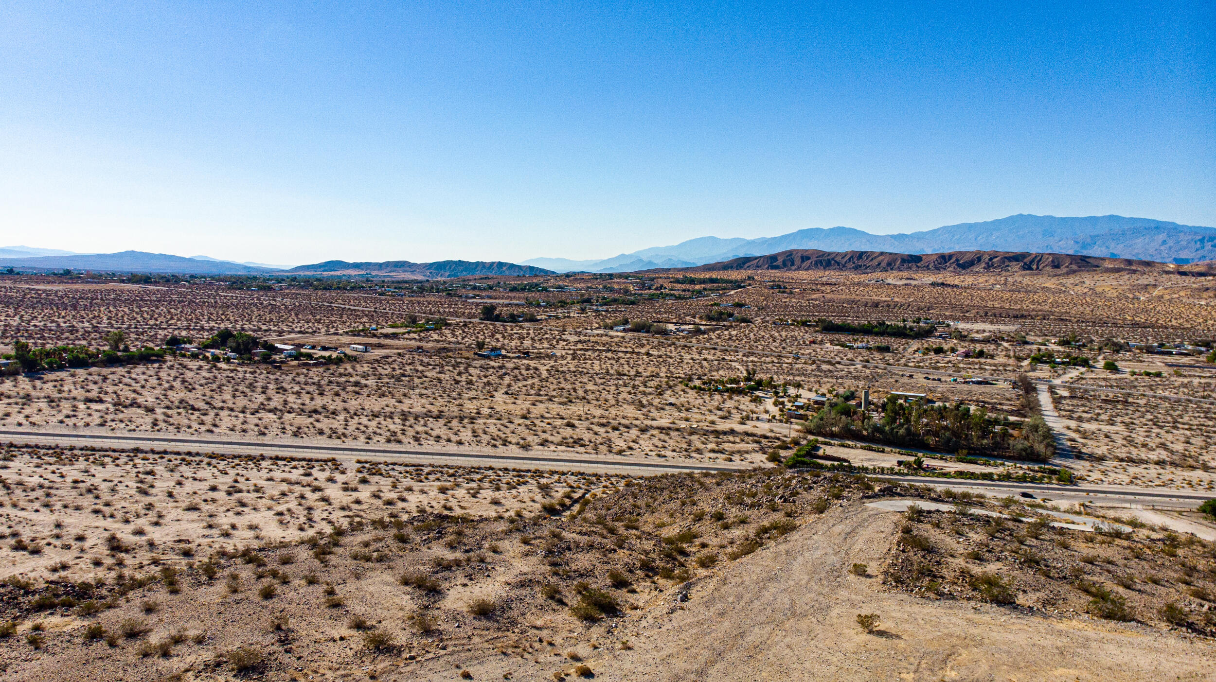 71690 Channel Run Road Desert Hot Springs, CA 92241 - Photo 15 of 18 a view of a city