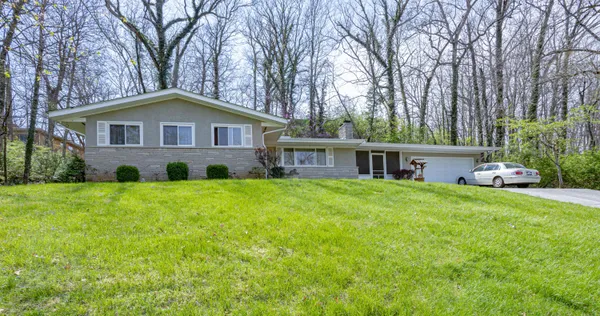 $325,000 | 70 Riverside Drive, Galloway, OH 43119