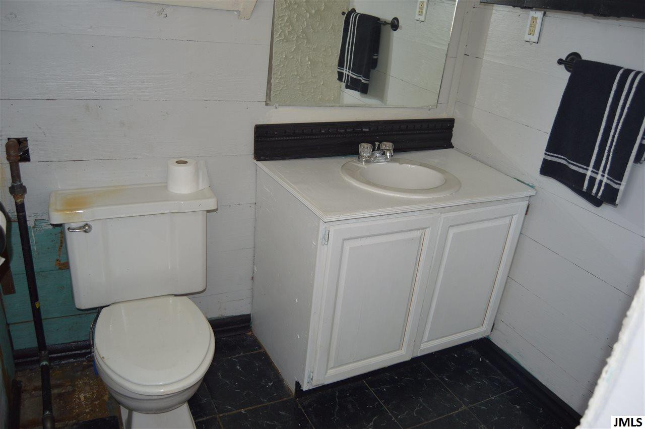 111 Locust Street Clinton, MI 49236 - Photo 9 of 26 Photo 9