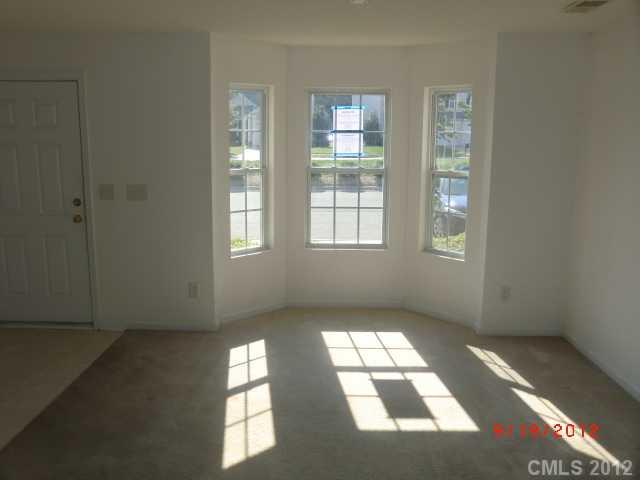 3252 Barons Court Road Charlotte, NC 28213 - Photo 2 of 12 Gallery Image 2
