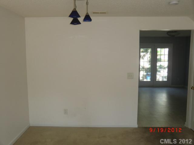 3252 Barons Court Road Charlotte, NC 28213 - Photo 3 of 12 Gallery Image 3