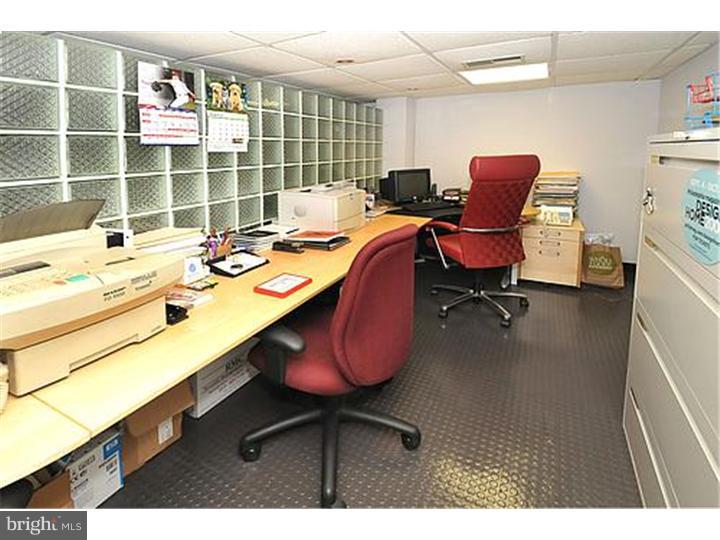 1250 Fleetwood Road Rydal, PA 19046 - Photo 14 of 25 Office / Study