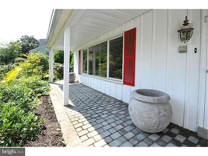 1250 Fleetwood Road Rydal, PA 19046 - Photo 3 of 25 Porch