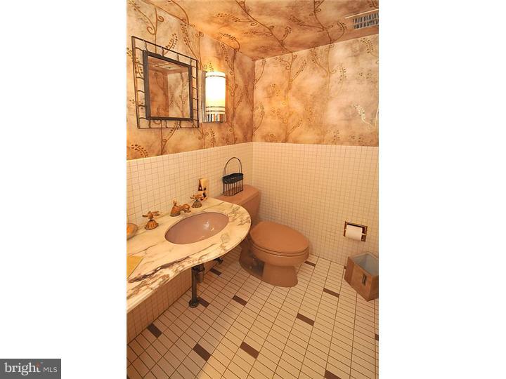 1250 Fleetwood Road Rydal, PA 19046 - Photo 22 of 25 Bathroom