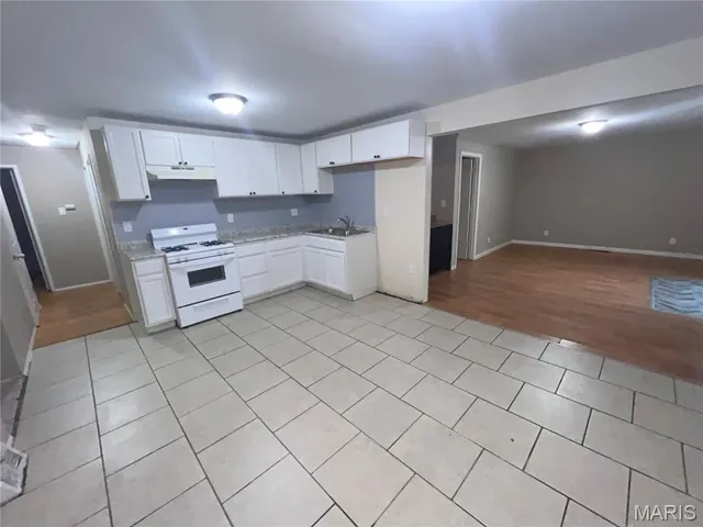 $124,900 | 10319 Reba Drive, Dellwood, MO 63136