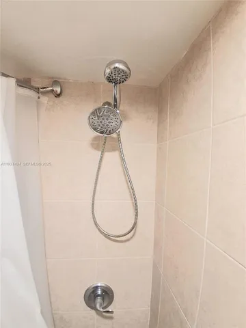 $215,000 | 3905 North Nob Hill Road, Unit 510, Sunrise, FL 33351