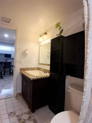 $215,000 | 3905 North Nob Hill Road, Unit 510, Sunrise, FL 33351