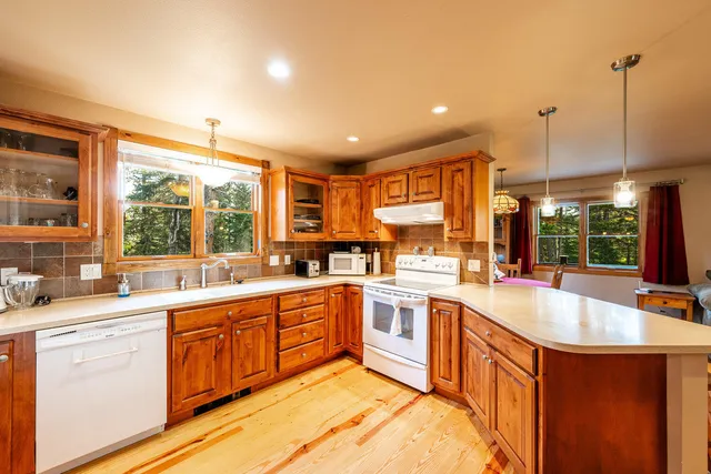 $950,000 | 45 Blacktooth Road, Sheridan, WY 82801