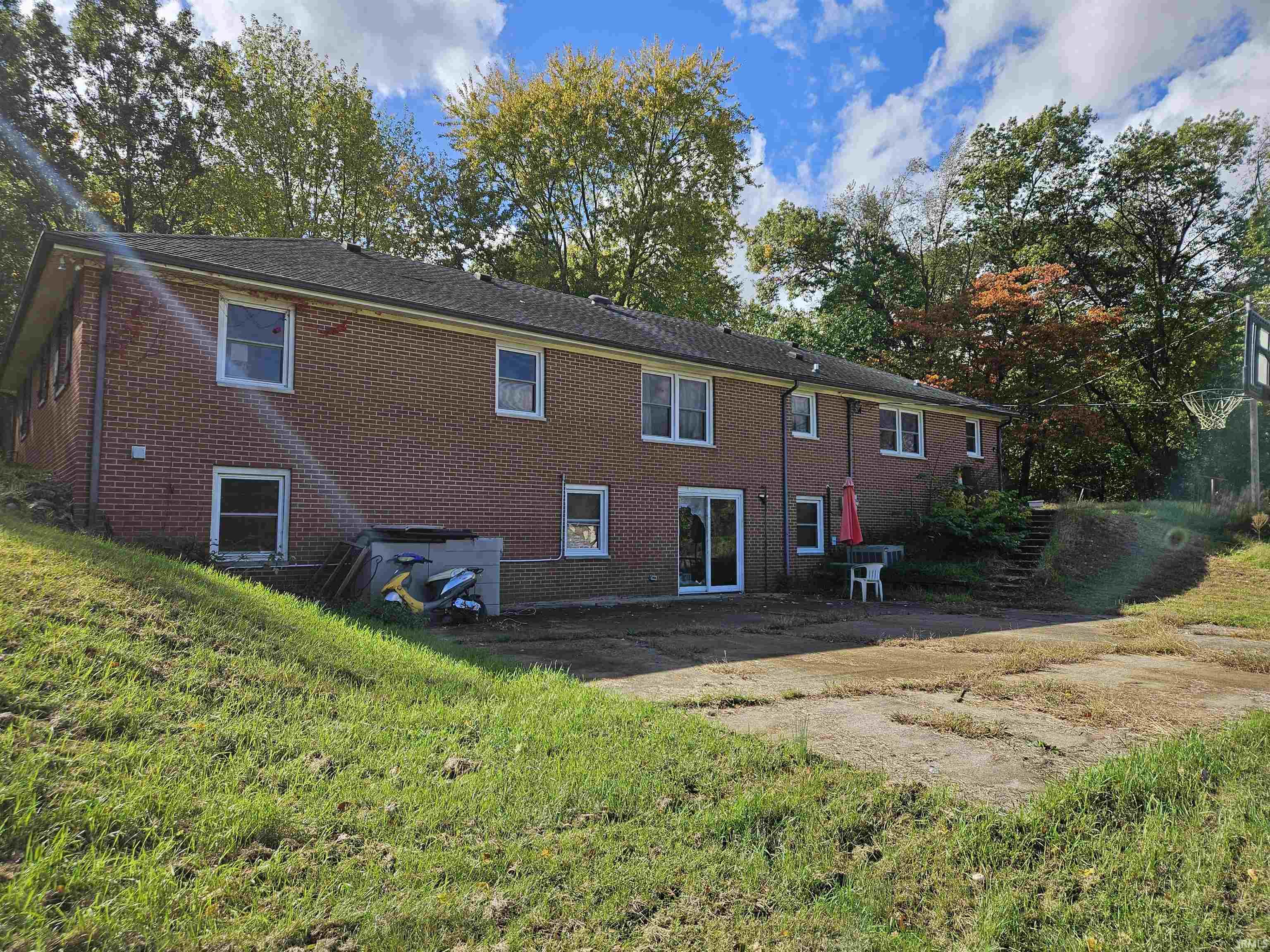 1136 West 9th Street Rochester, IN 46975 - Photo 4 of 29