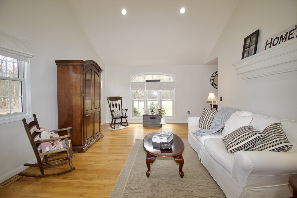 83 Pease Road East Longmeadow, MA 01028 - Photo 16 of 33 Gallery Image 16