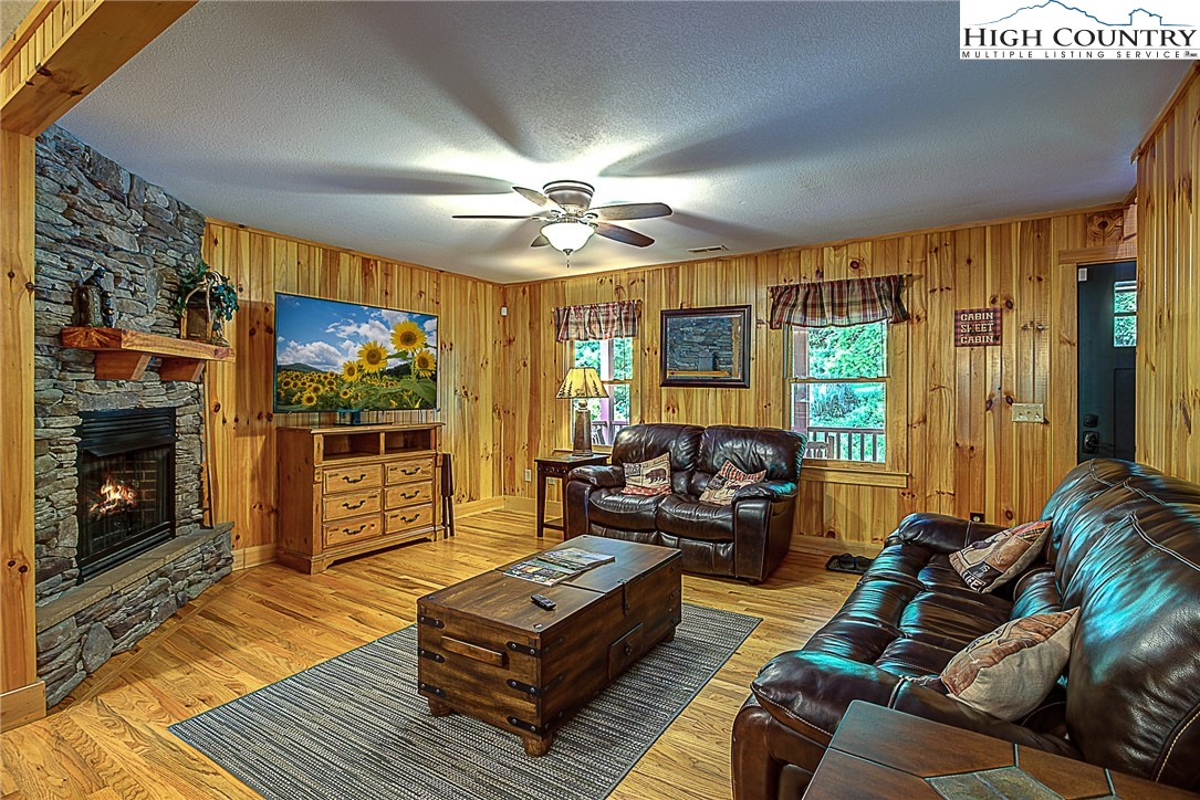6975 Railroad Grade Road Todd, NC 28684 - Photo 16 of 32 Gallery Image 16