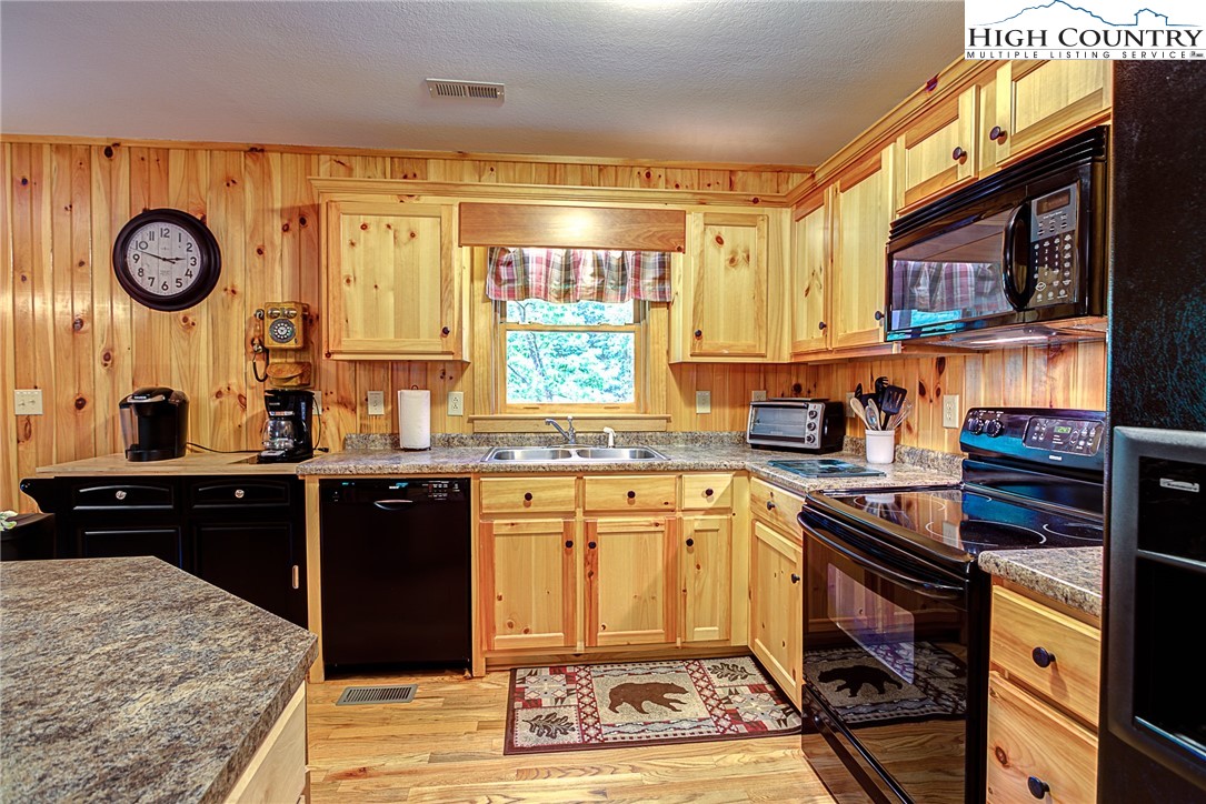 6975 Railroad Grade Road Todd, NC 28684 - Photo 20 of 32 Gallery Image 20