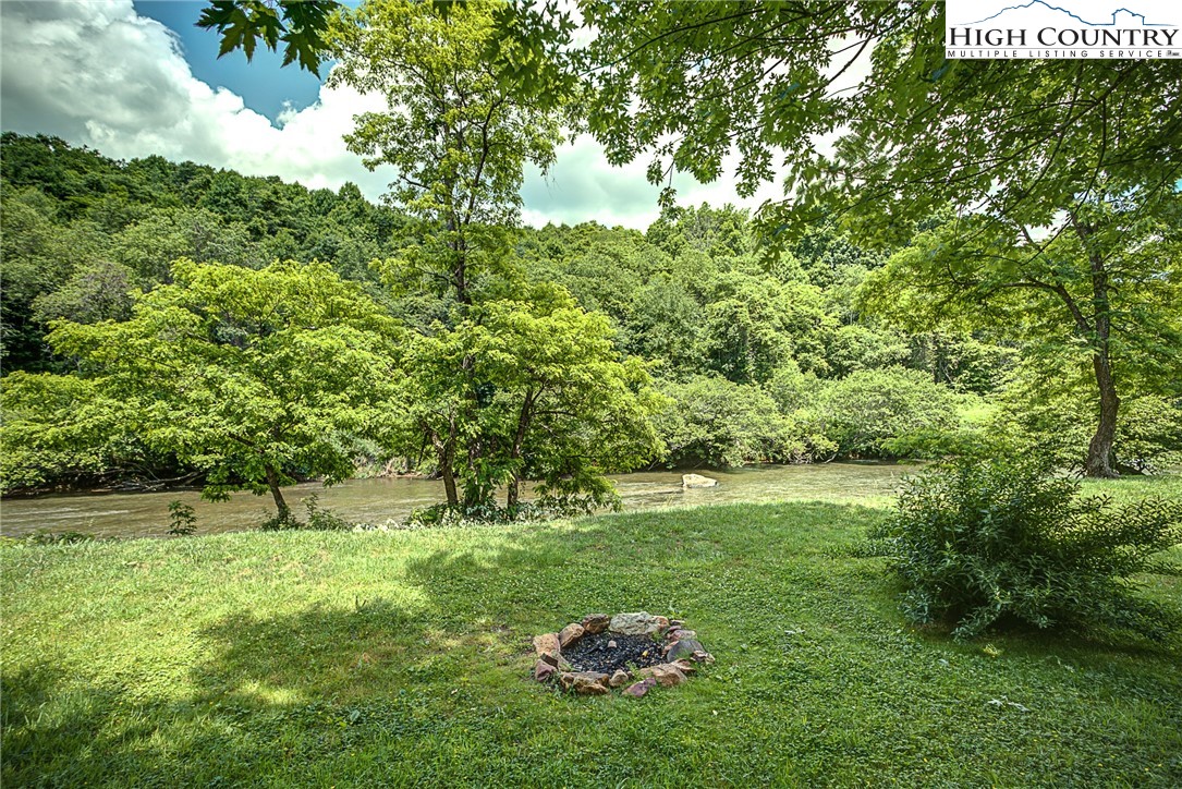 6975 Railroad Grade Road Todd, NC 28684 - Photo 9 of 32 Gallery Image 9