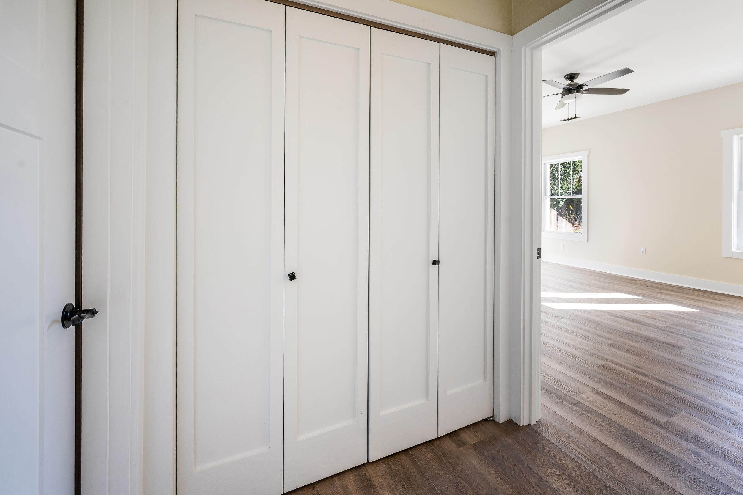 520 Raflo Place Avenue Bedford, VA 24523 - Photo 26 of 54 a view of a hallway with wooden floor
