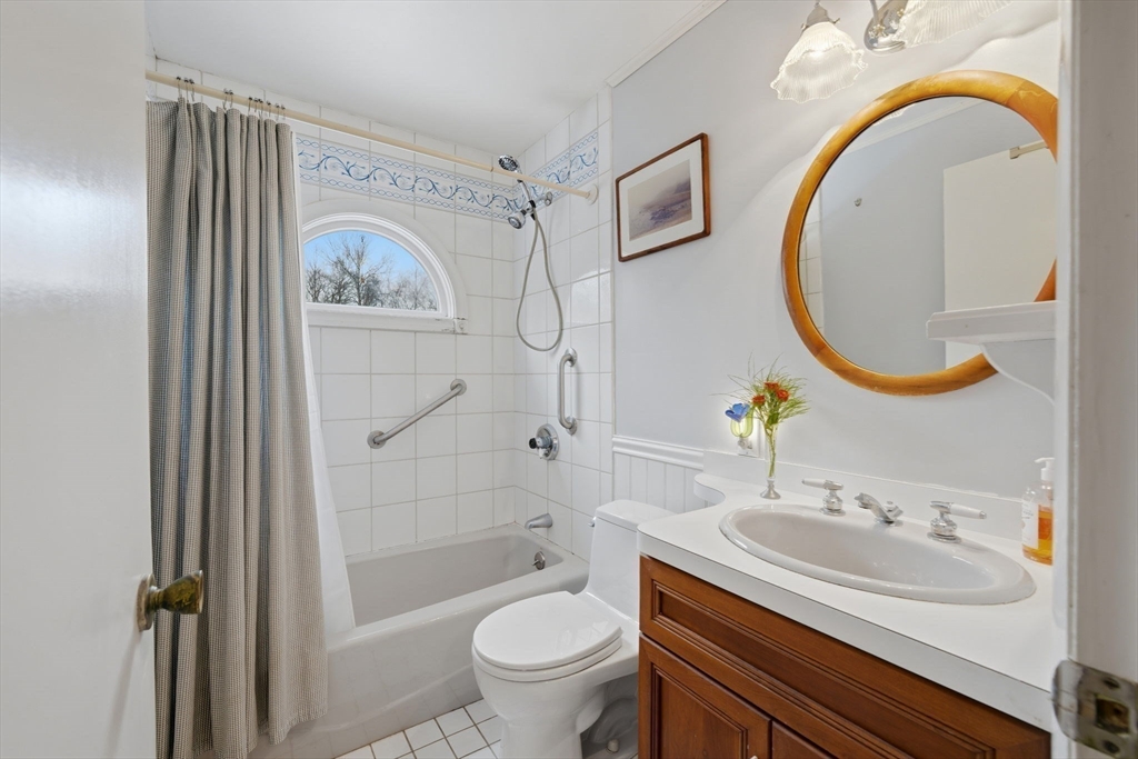 48 Shawsheen Road Bedford, MA 01730 - Photo 16 of 36