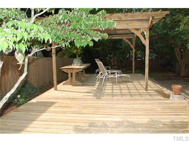 110 Georgetown Road Raleigh, NC 27608 - Photo 12 of 16