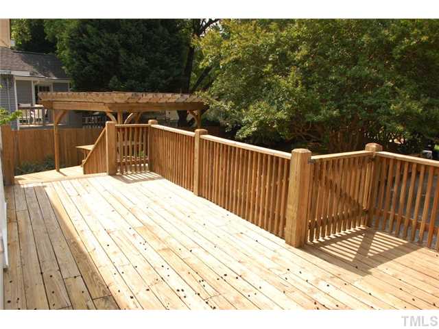 110 Georgetown Road Raleigh, NC 27608 - Photo 10 of 16 a view of balcony and deck