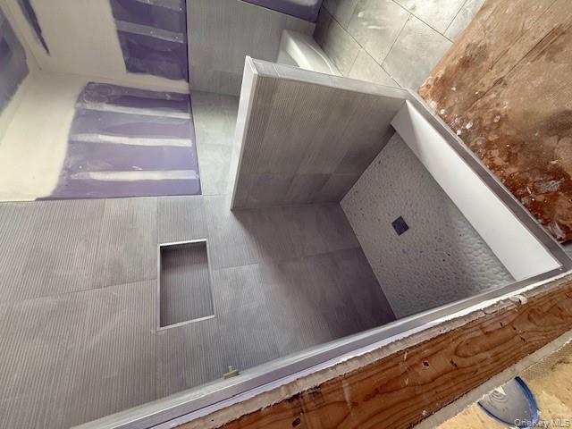 85 Roundtree Drive Plainview, NY 11803 - Photo 9 of 9