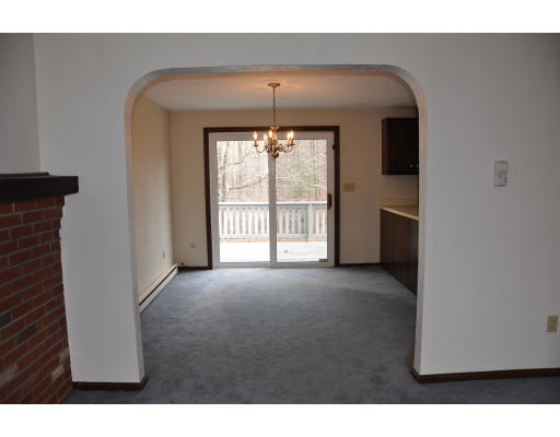 137 Uxbridge Road Sutton, MA 01590 - Photo 5 of 14