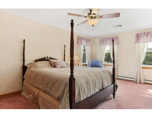 17 Jasmine Road Medway, MA 02053 - Photo 12 of 23 Gallery Image 12