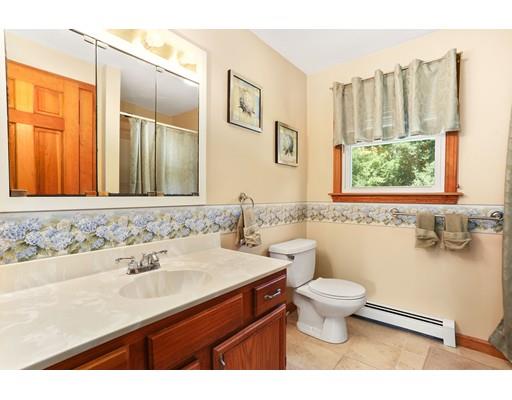17 Jasmine Road Medway, MA 02053 - Photo 13 of 23 Gallery Image 13
