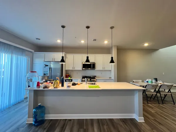 $2,575 | 20069 62nd Place, Hamel, MN 55340
