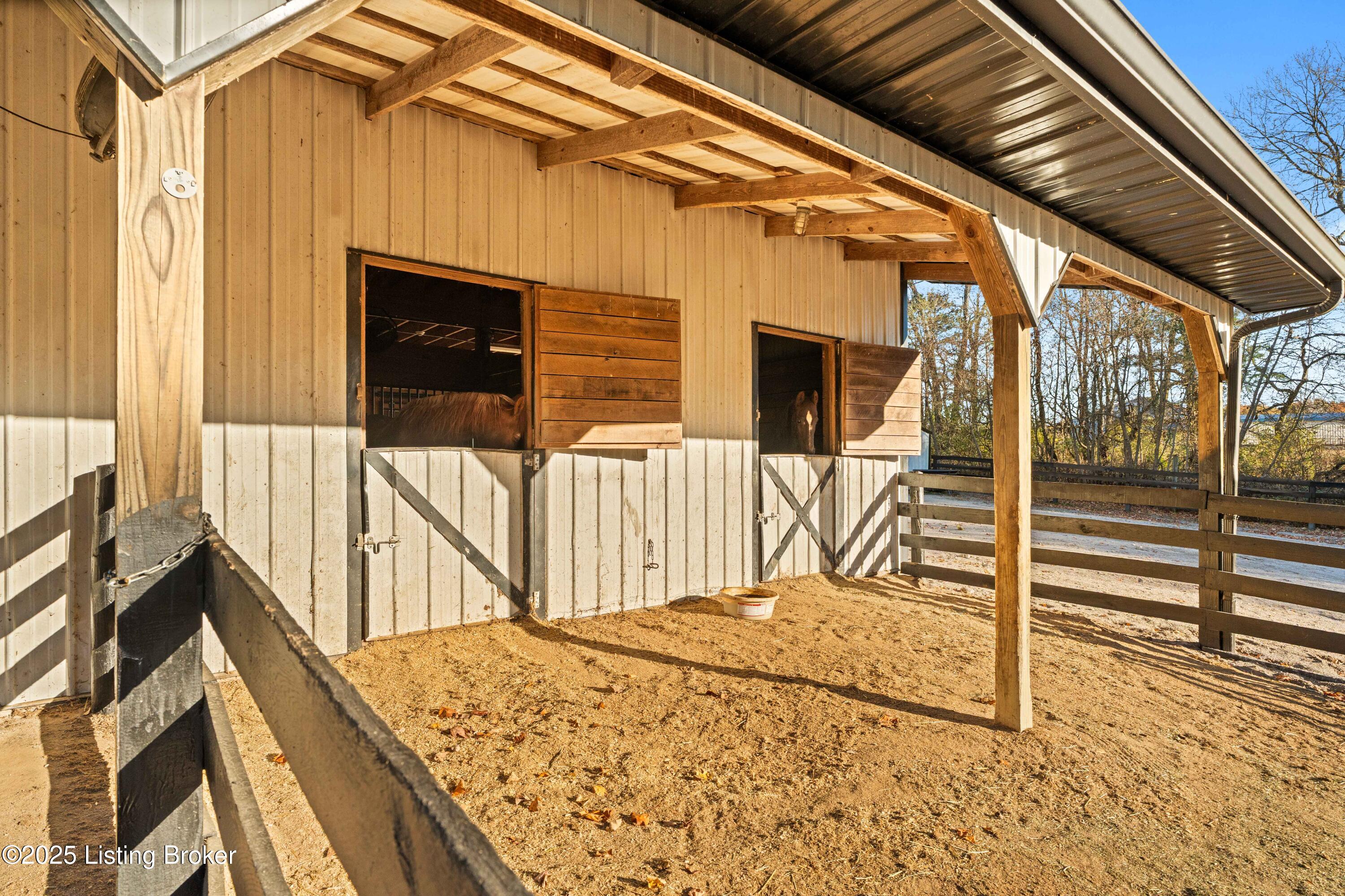 4199 Webb Road Simpsonville, KY 40067 - Photo 71 of 101 DSC03560