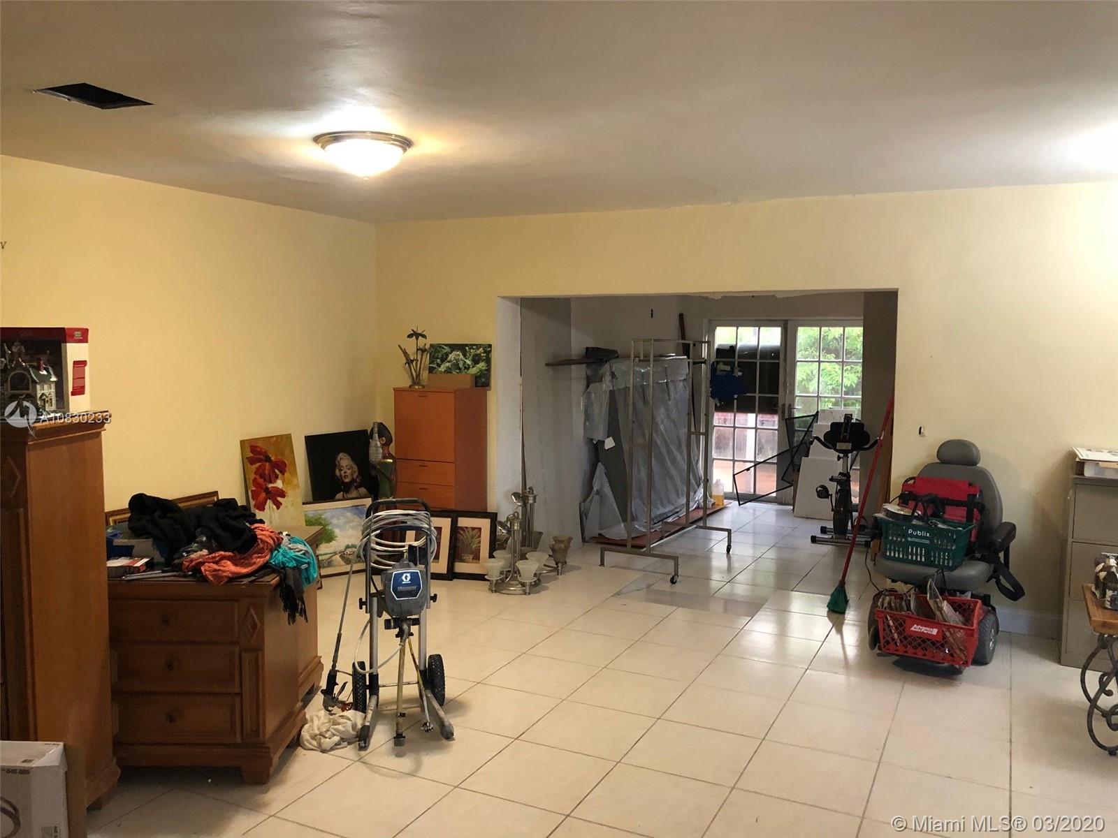 9620 Southwest 28th Street Miami, FL 33165 - Photo 4 of 13 Gallery Image 4