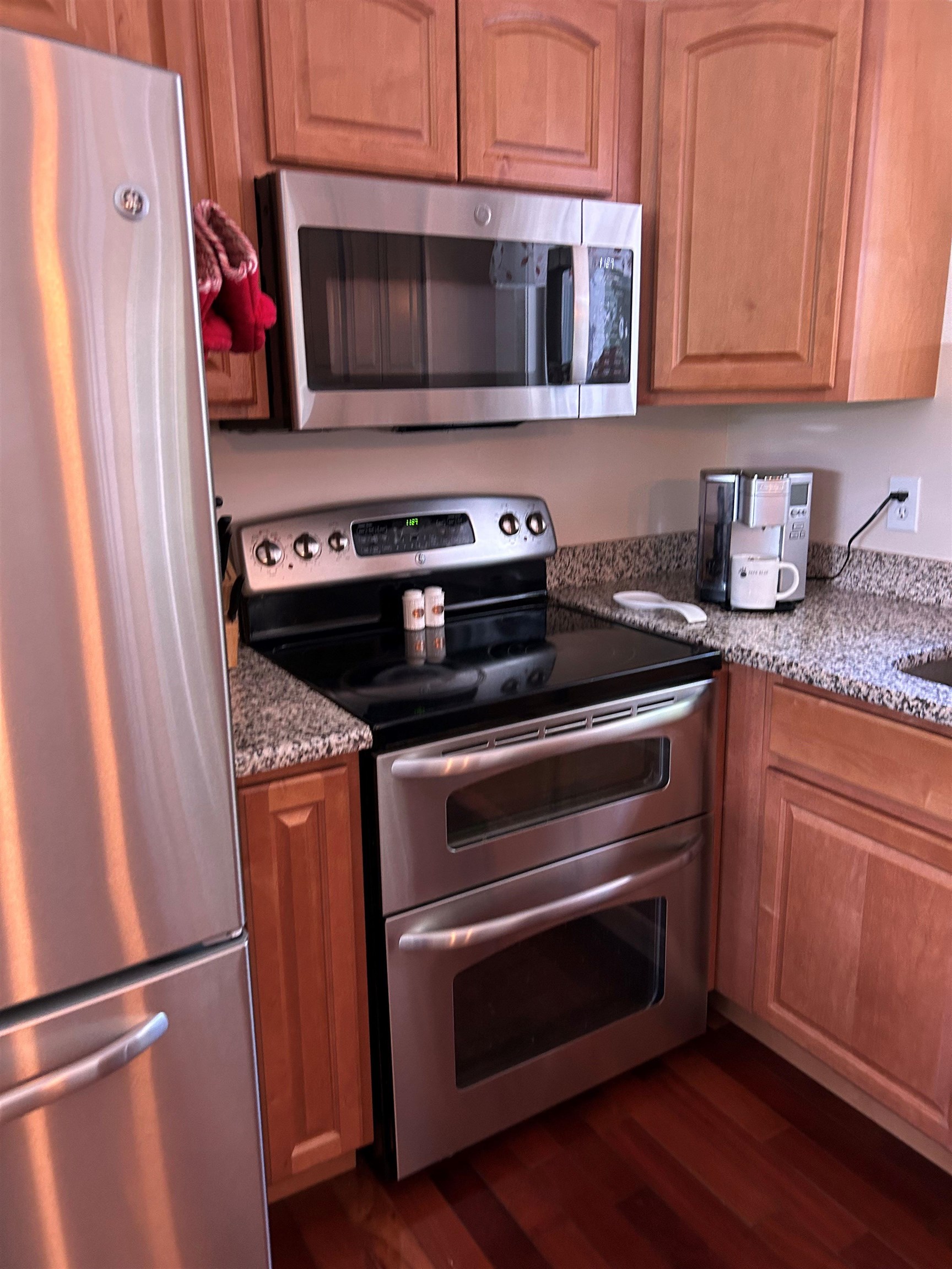 44 Walnut Hill Road Derry, NH 03038 - Photo 15 of 40