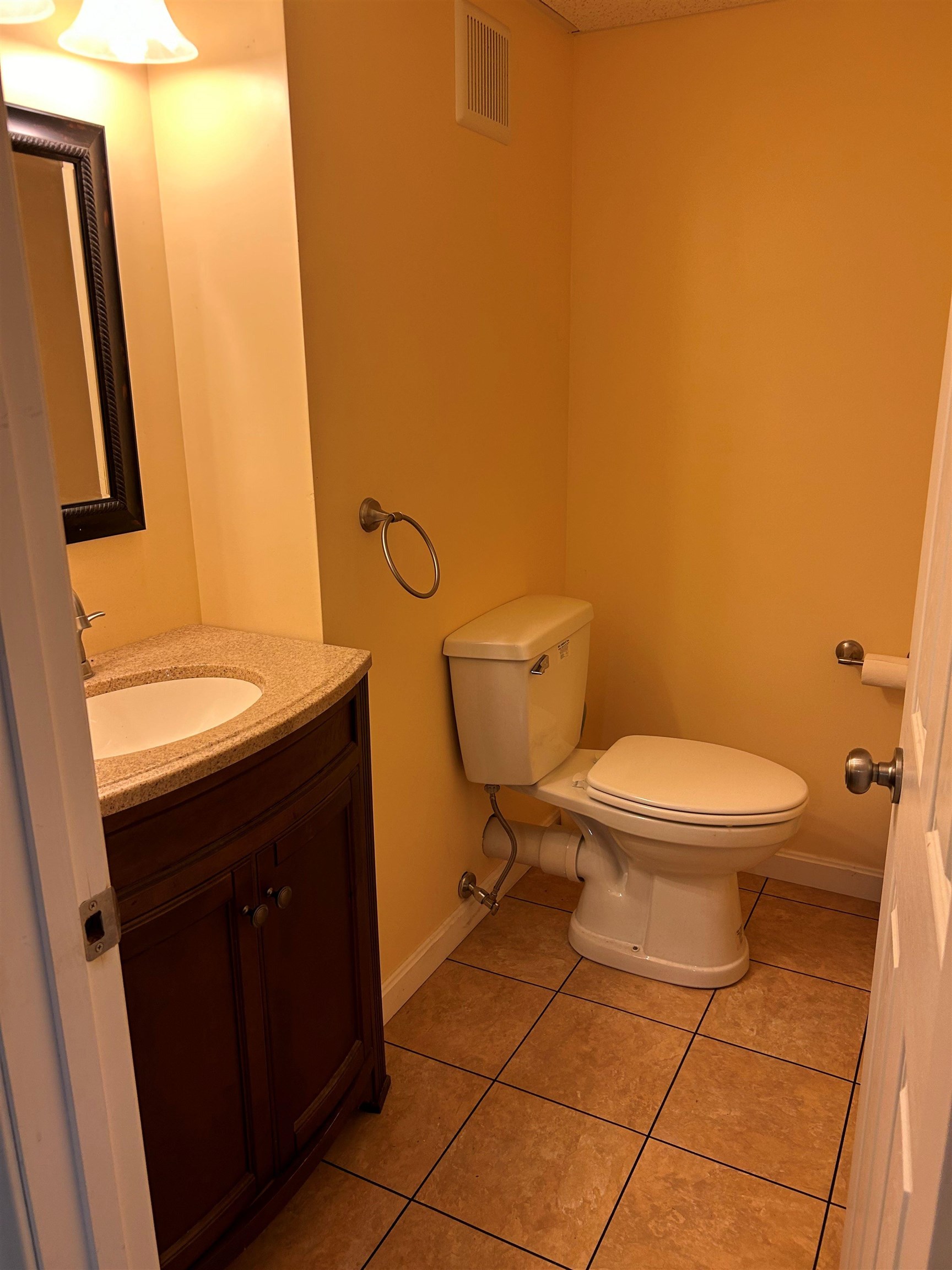 44 Walnut Hill Road Derry, NH 03038 - Photo 37 of 40