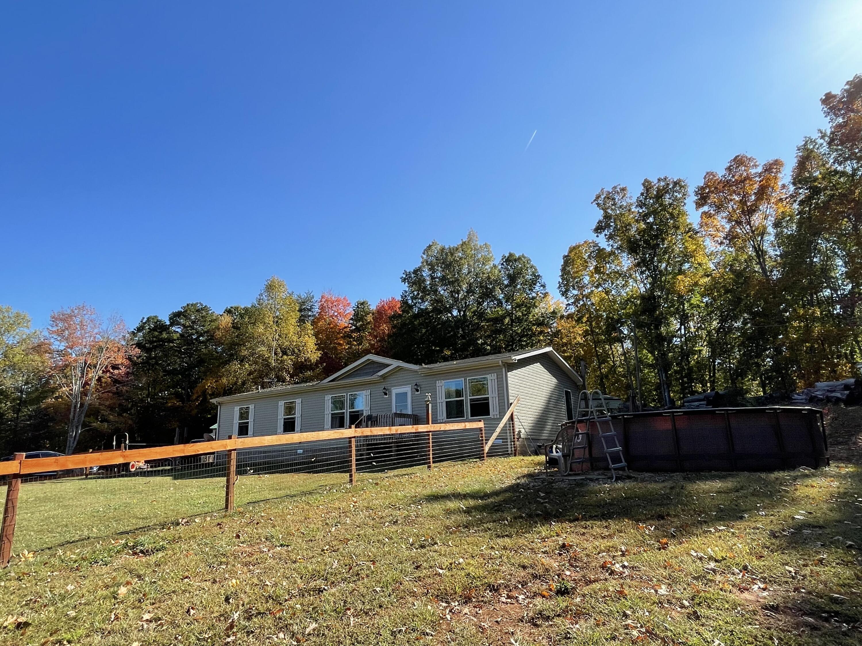 136 Hillview Road Ten Mile, TN 37880 - Photo 5 of 58 IMG_6274