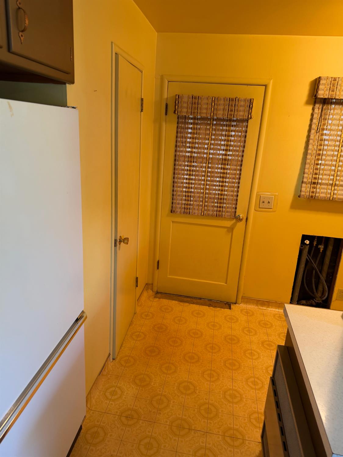 231 Boarman Street Jackson, CA 95642 - Photo 18 of 65 Rear door to kitchen